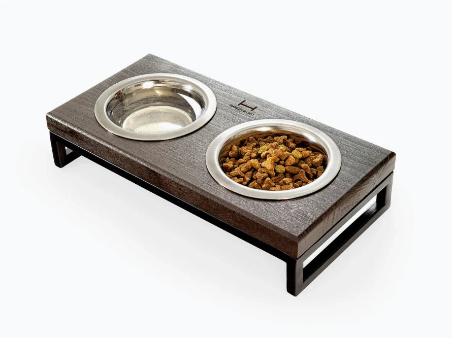 LUNCH BAR Hundenapf / Holz Napfständer mit zwei Edelstahlnäpfen für kleine Hunde / schwarzer Metallrahmen