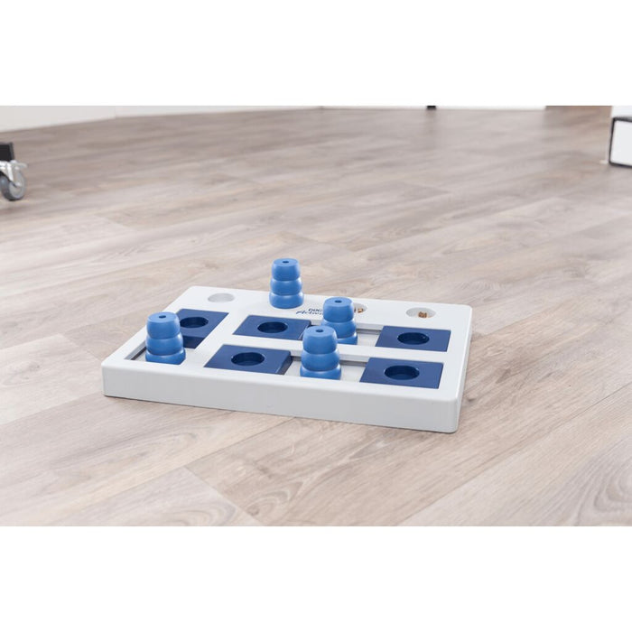 Dog Activity Strategie-Spiel Chess