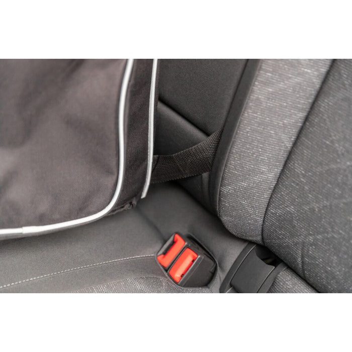 Autositz, schwarz/grau