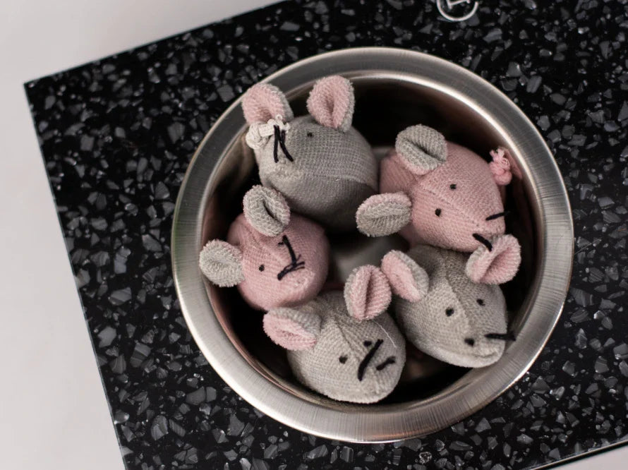 MAUS MARIA Katzenspielzeug mit Katzenminze aus Wollfilz / Handgemachte